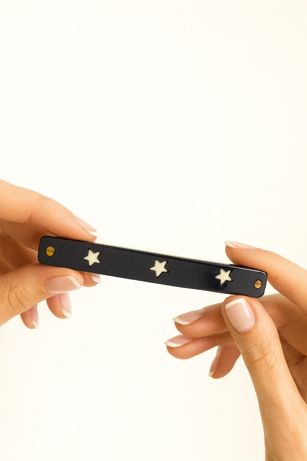 TIPPI M - LA DISCRÈTE